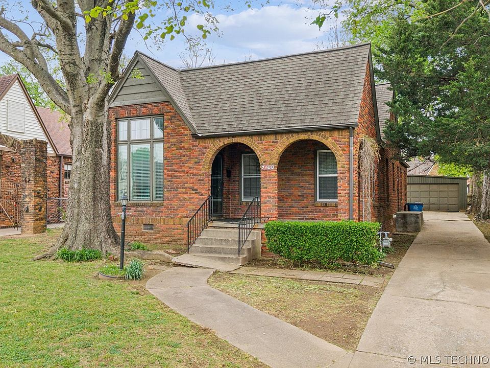 1st image of 2608 E 13th Pl