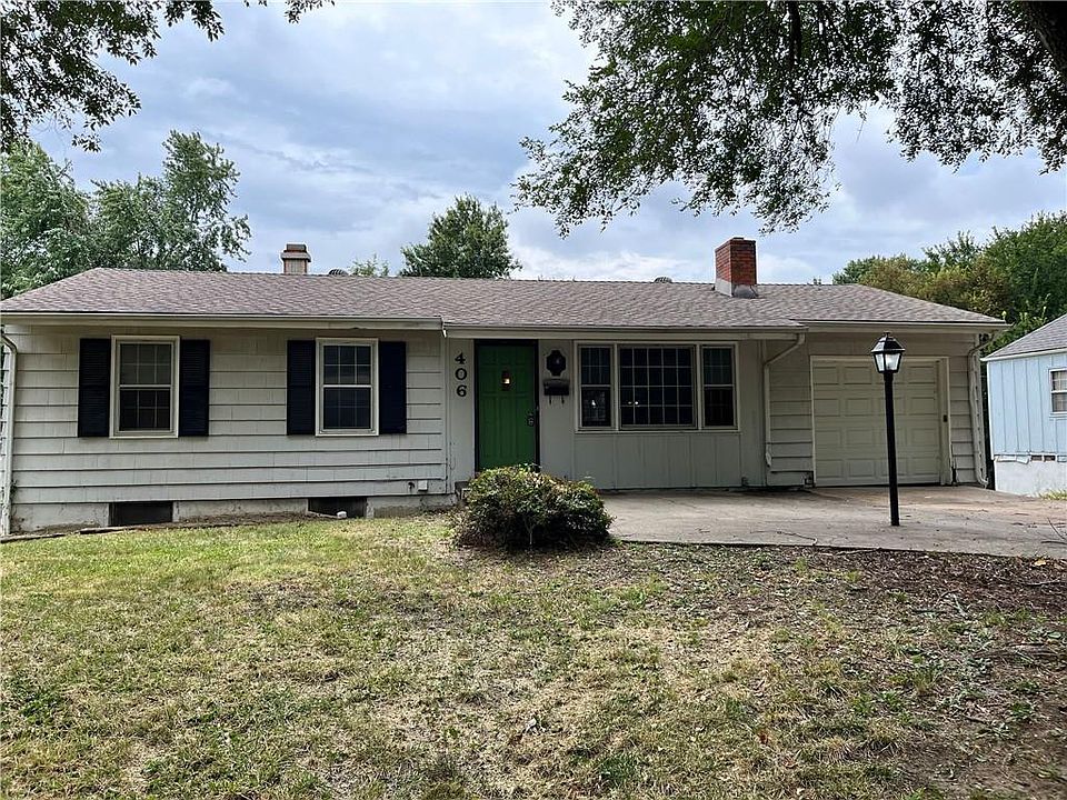 1st image of 406 NW Village Dr