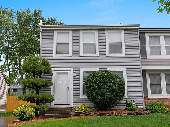2nd image of 2916 Essington Dr