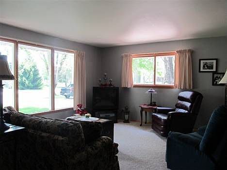 2nd image of W6556 Lilac Ln