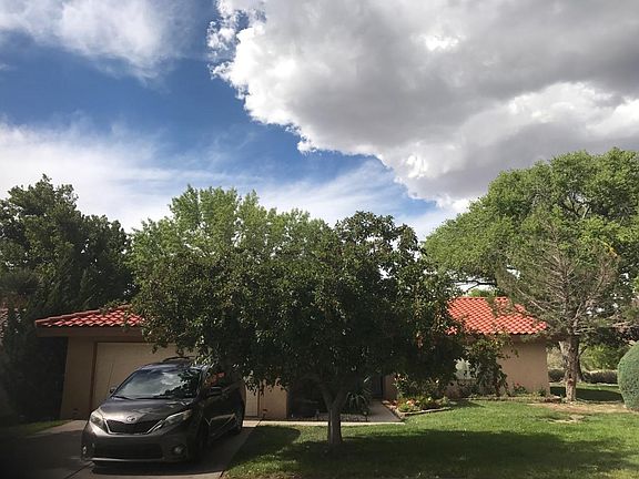 2nd image of 611 Green Valley Dr SE