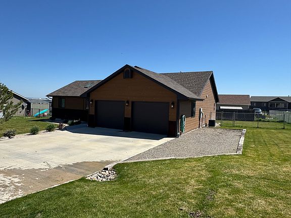 2nd image of 3675 Gabriel Dr