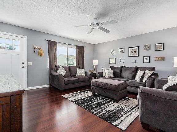 3rd image of 5520 Bluegrass Way