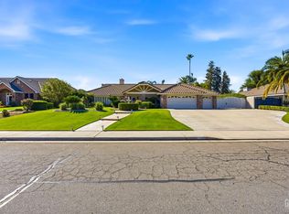 12107 Red Rose Way, Bakersfield, CA 93312