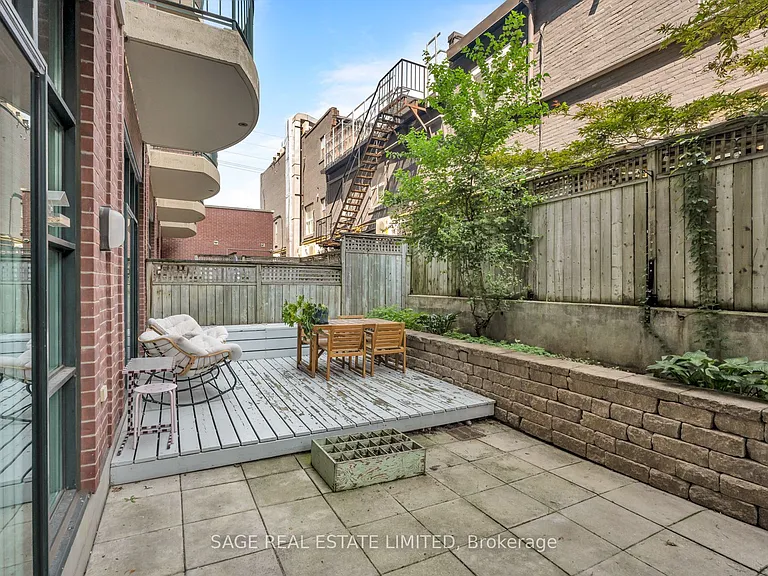 901 Queen St W #102 — Photo 23