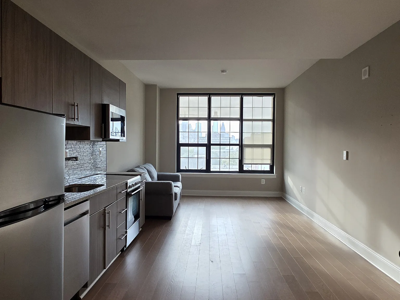 Studio, 355 sqft, $1,500 — Photo 2