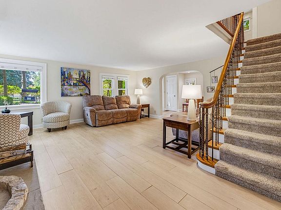 3rd image of 610 N 119th STREET