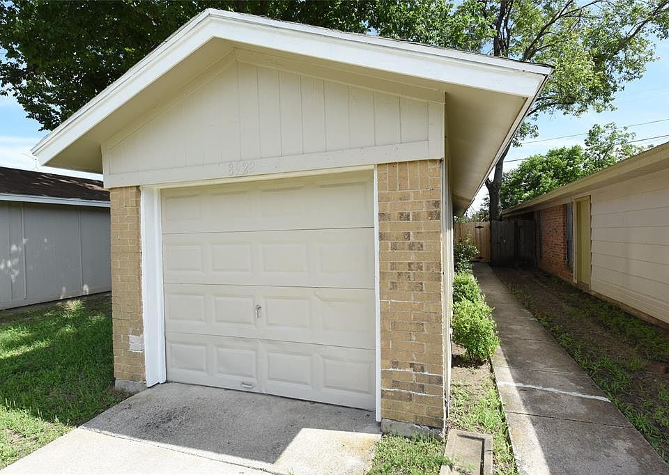 1st image of 8922 Greenmound Ave
