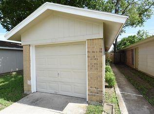 8922 Greenmound Ave, Dallas, TX 75227