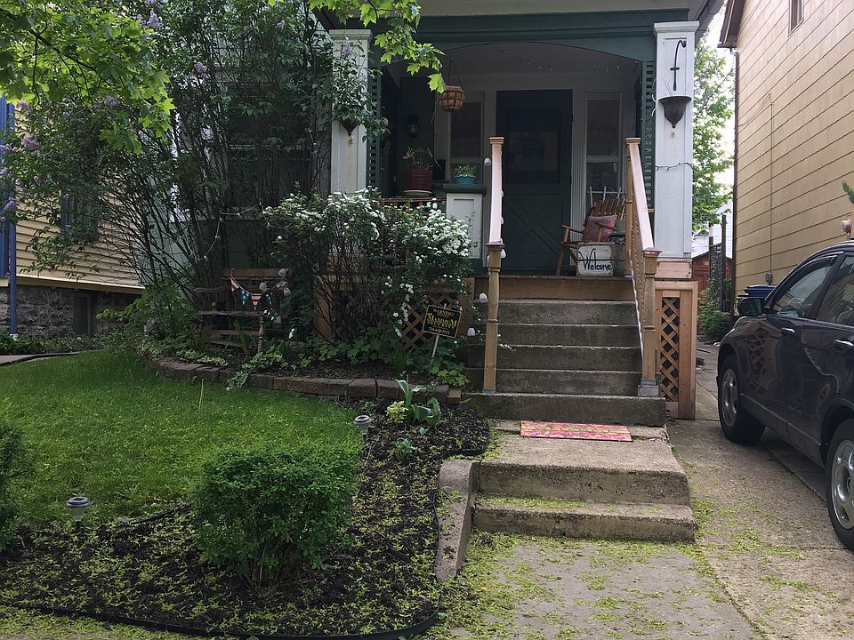 1st image of 826 Ashland Ave