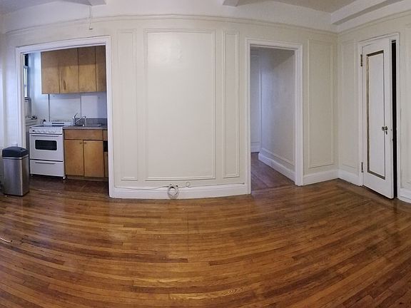 5th image of 325 W 45th St #416