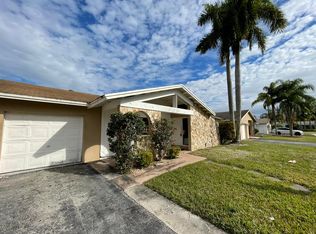 22539 SW 7th St, Boca Raton, FL 33433