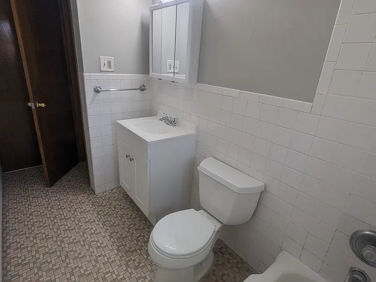 281 Augur St #2LL — Photo 7