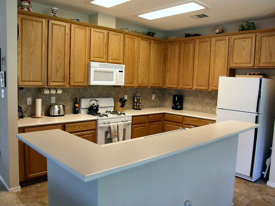 42-inch cabinets and Breakfast bar