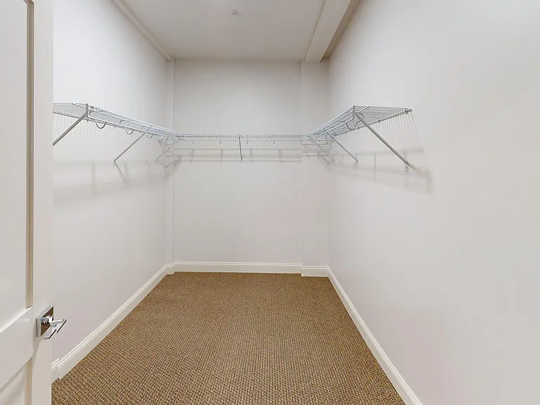Bostonian Shoe Lofts — Photo 35
