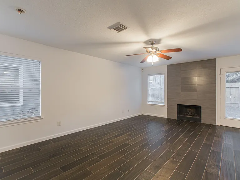 226 Blushwood Pl — Photo 15