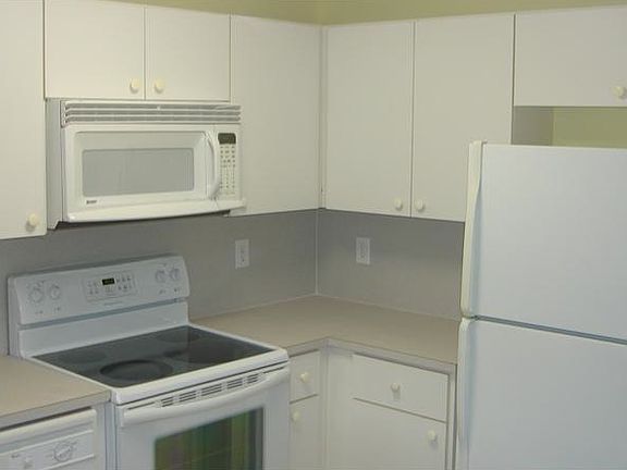 5th image of 6015 NW 116th Pl APT 466