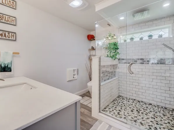 1331 E Mountain Rd, Westfield, MA 01085