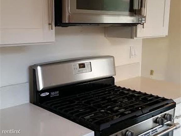 2221huntingtonln-01[1]