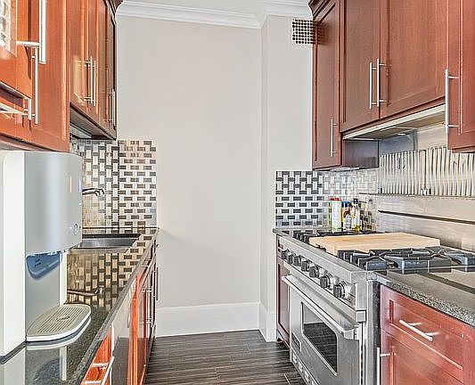 4th image of 60 E 8th St APT 27D