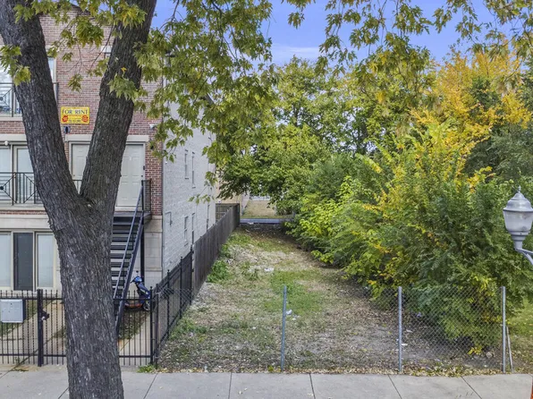 2816 W Flournoy St, Chicago, IL 60612