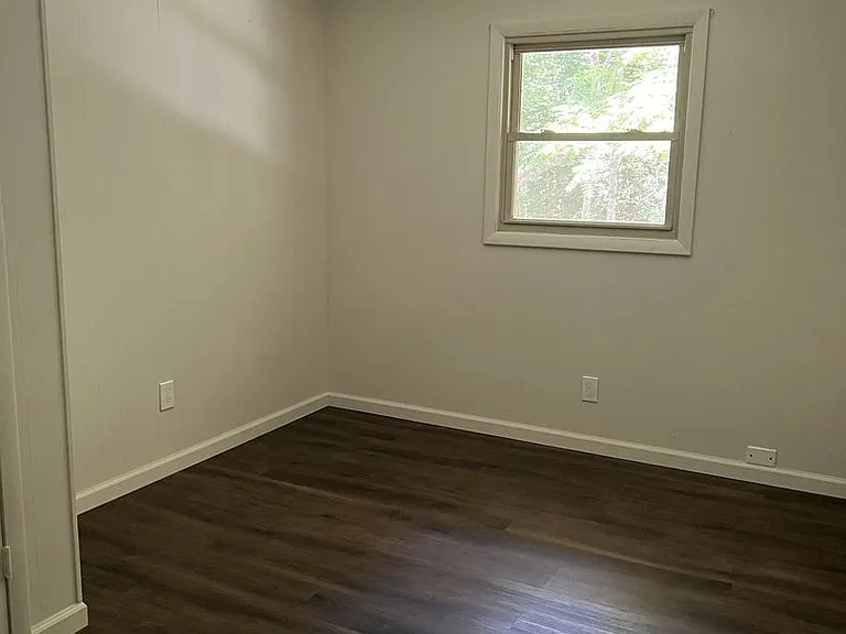 554 Love Hollow Rd — Photo 22
