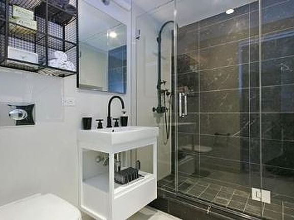 4th image of 523 Court St #3D