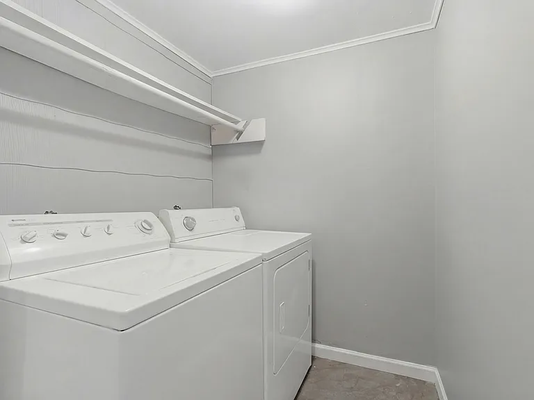 3703 Redding Rd — Photo 10