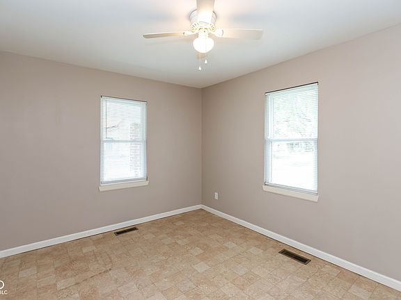 2nd image of 851 Duane St