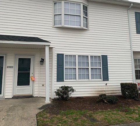 2nd image of 3915 Jj2 Sterling Pointe Dr