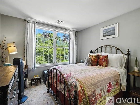 4th image of 149 Lafayette St Floor 2