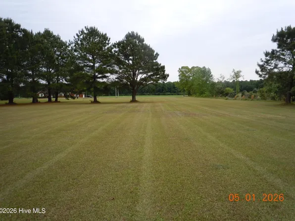 156 Colonial Drive, Tabor City, NC 28463