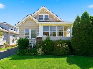 12-19 Rosewood St, Fair Lawn, NJ 07410