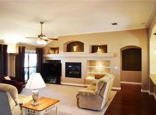 10808 Glendale Dr, Denton, TX 76207