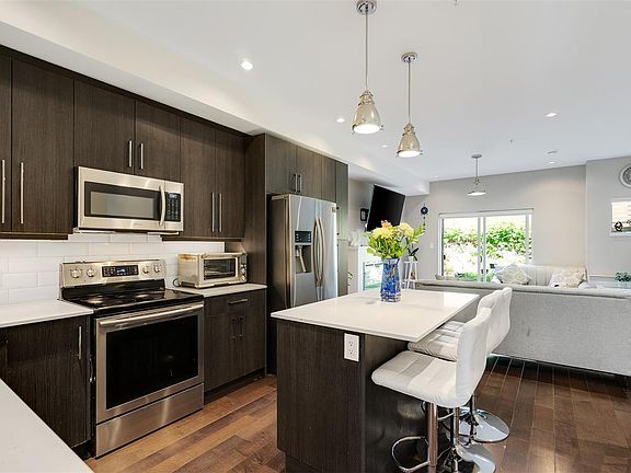 3rd image of 300 Phelps Ave #115