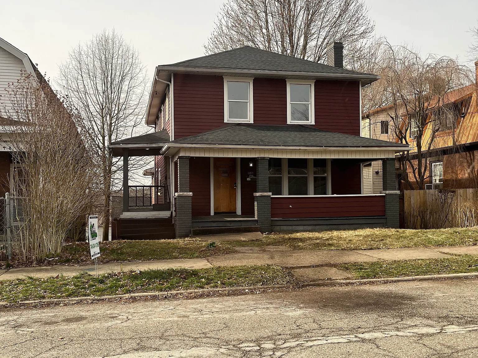 2 bed, 900 sqft, $850 — Photo 1