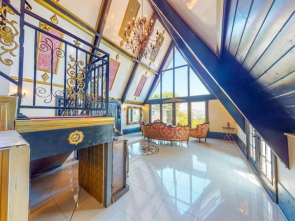 5th image of 1620 Cliffdale Rd