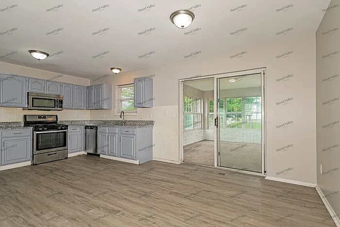 734 Bull Valley Dr — Photo 6