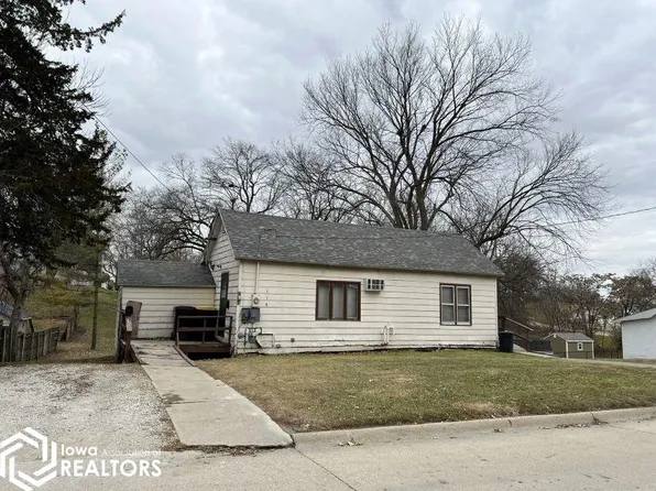 114 N Lincoln St, Osceola, IA 50213