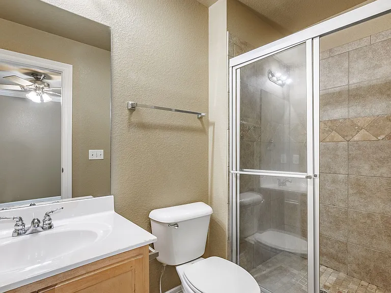56 S Woodsprings Dr — Photo 13