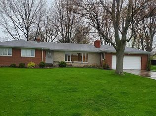 221 N Behlman Rd, Oak Harbor, OH 43449