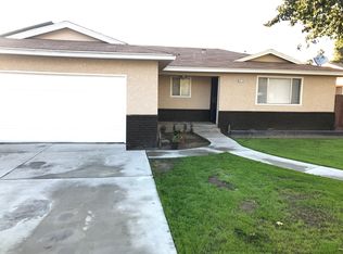 2870 Paula Dr, Clovis, CA 93612