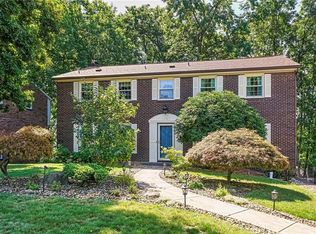 161 N Jamestown Rd, Coraopolis, PA 15108