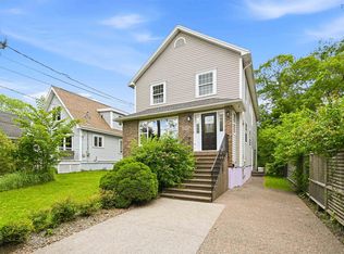 5743 Southwood Dr, Halifax, NS B3H 1E6