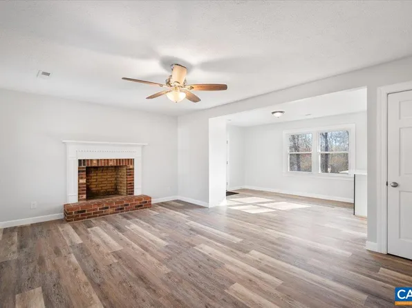 241 Fairlane Dr, Stanardsville, VA 22973