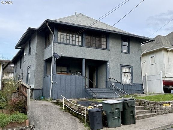 3rd image of 846 SE Brockway Ave