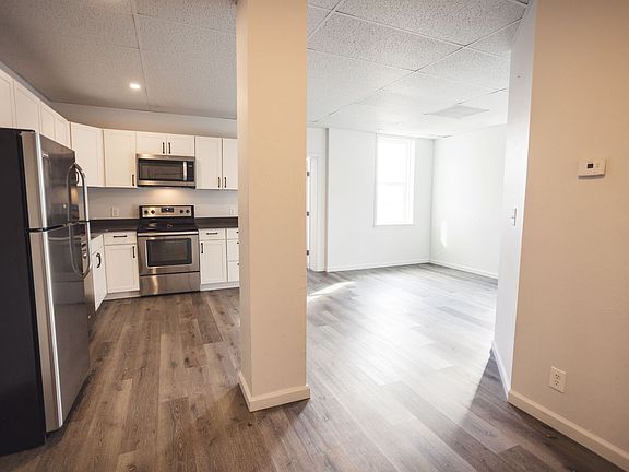 5th image of 17 W Lamme St #4