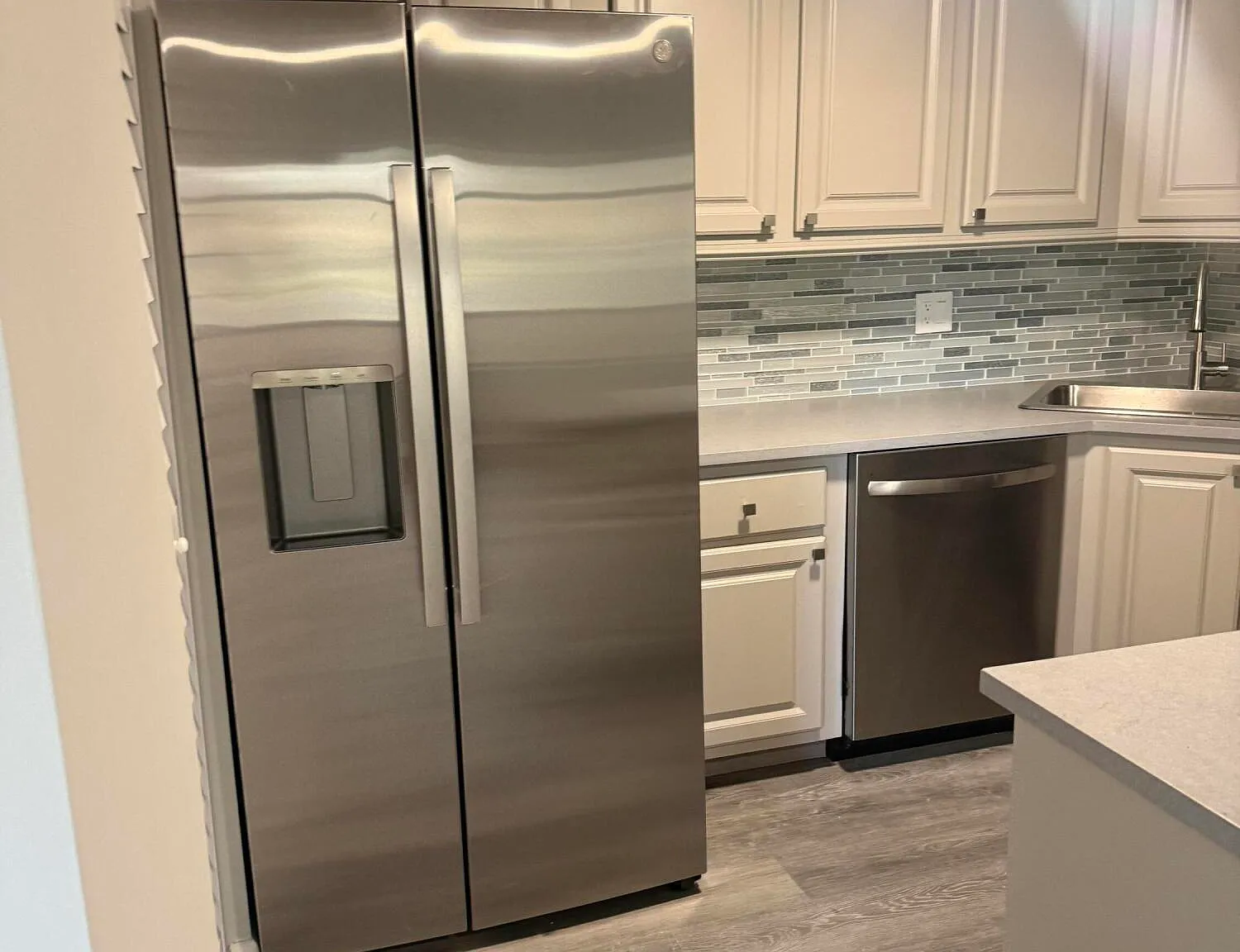 2 bed, 2.0 bath, 937 sqft, $2,200 — Photo 3
