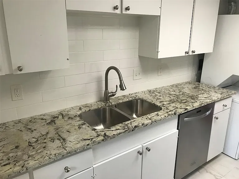 12633 Memorial Dr #106 — Photo 8