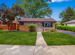 326 Emmerson Ave, Itasca, IL 60143